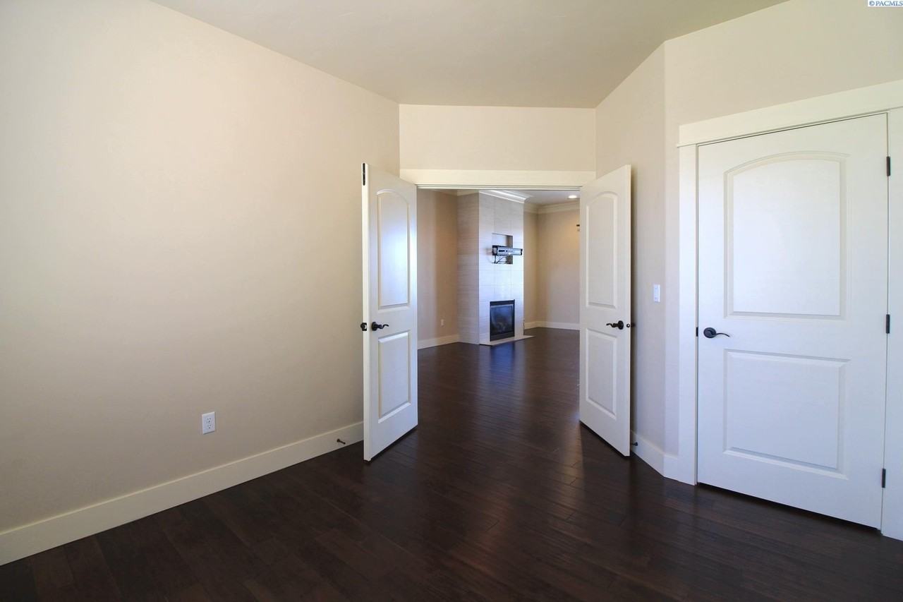 652 Punkie Ln - Photo 7 of 15