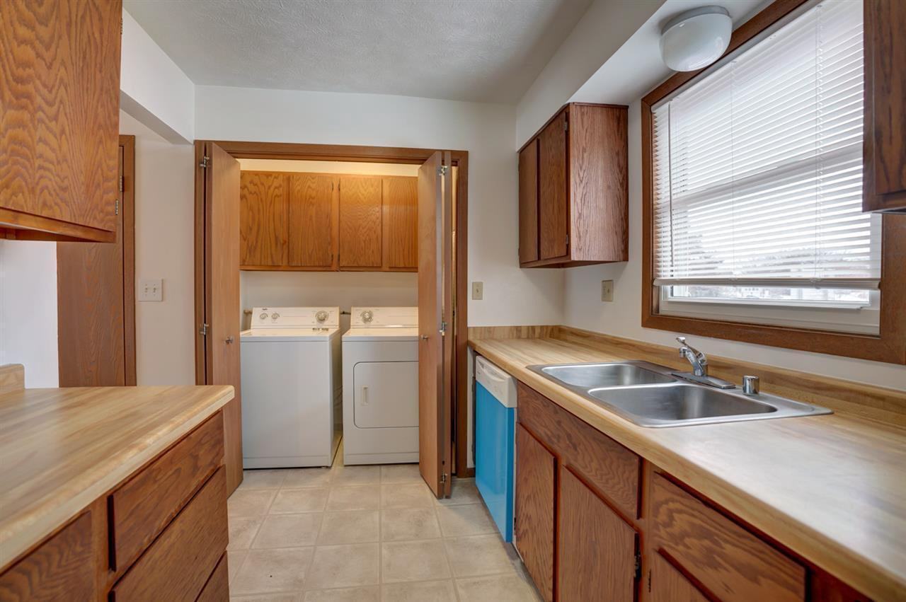 235 Broadway Dr #1 - Photo 5 of 24