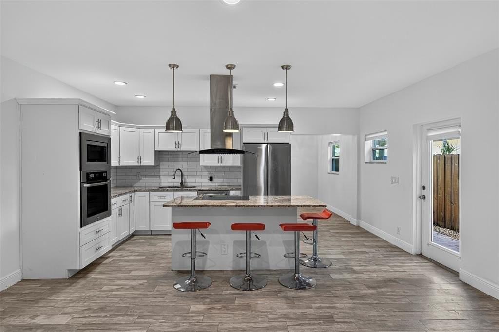 2012 Nw 12th Ave - Photo 7 of 33