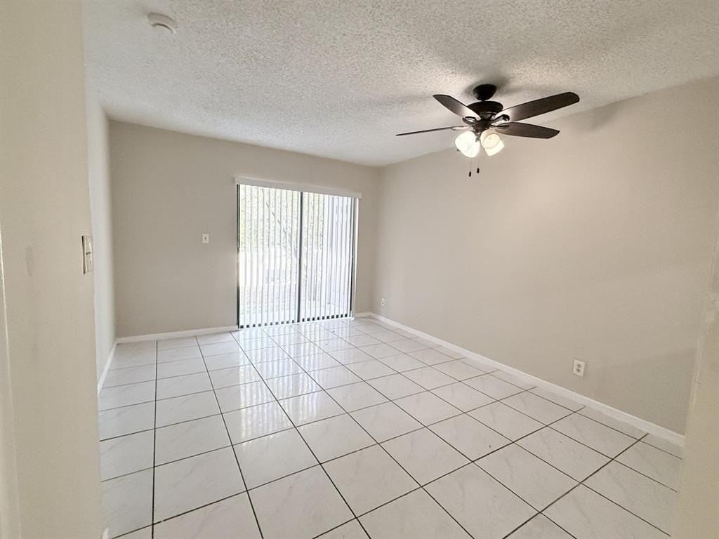 11638 Nw 23rd Ct - Photo 3 of 8