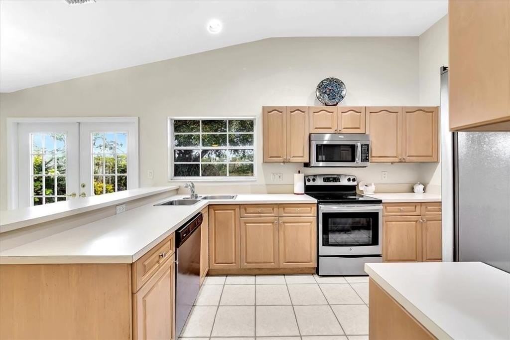 20231 Nw 10th St - Photo 4 of 8