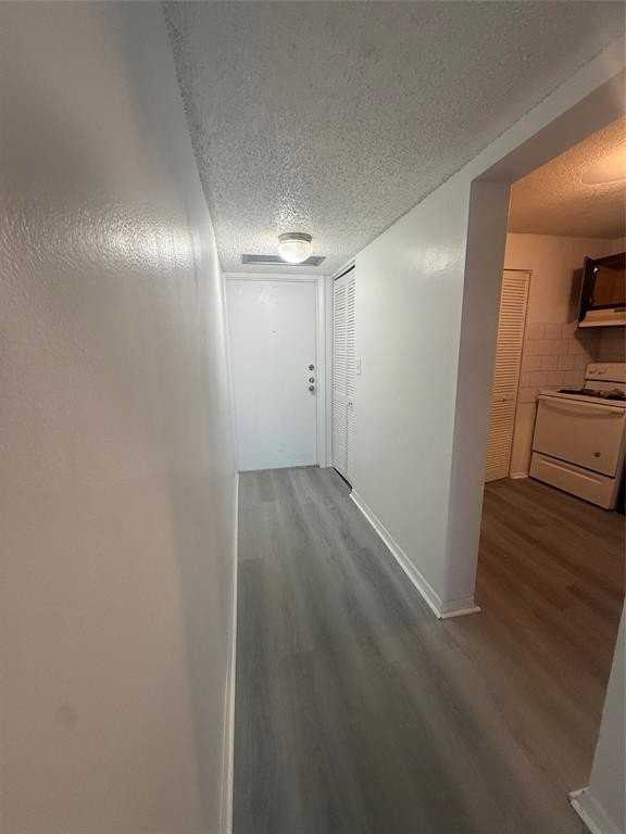 7960 Colony Cir N - Photo 4 of 11