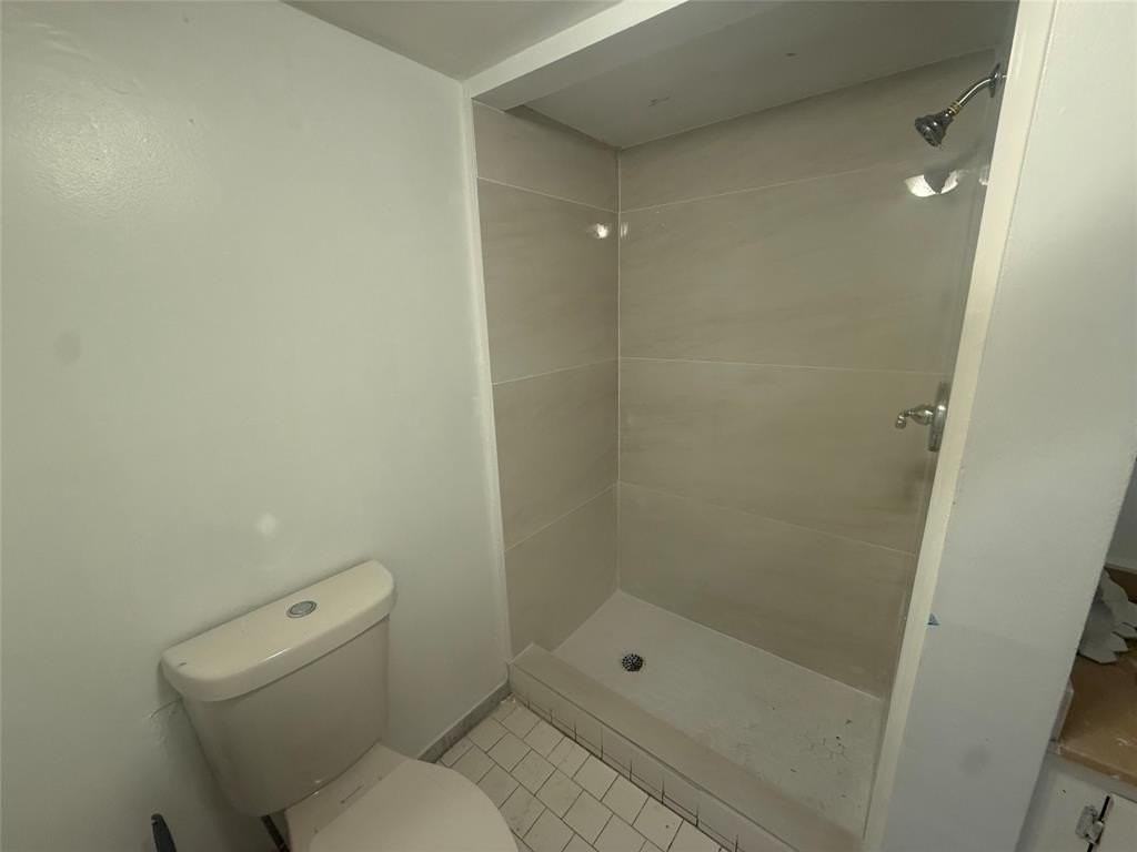 7960 Colony Cir N - Photo 6 of 11