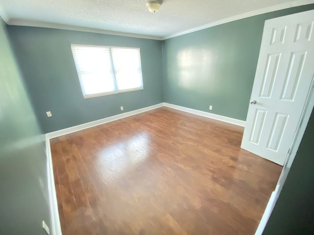 511 Spring St Sw - Photo 5 of 11