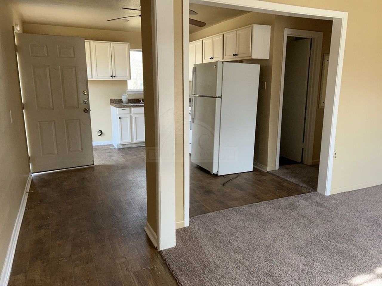 127 W Stacie Rd - Photo 6 of 16