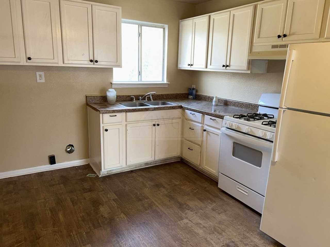 127 W Stacie Rd - Photo 7 of 16