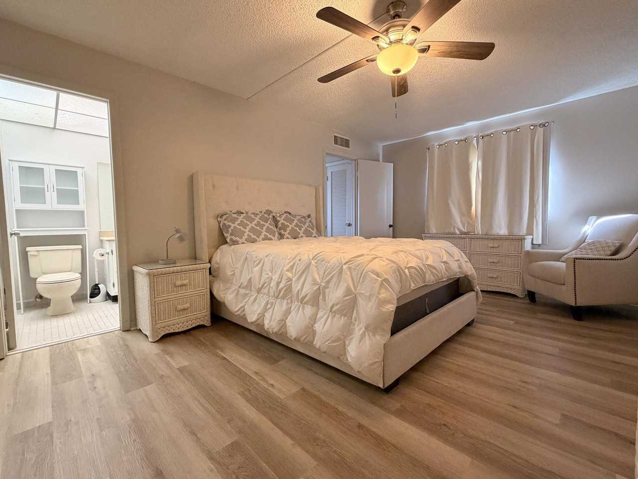 15036 Ashland Ln #51 - Photo 5 of 11