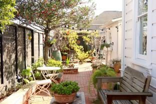 1142 Peach St - Photo 1 of 1