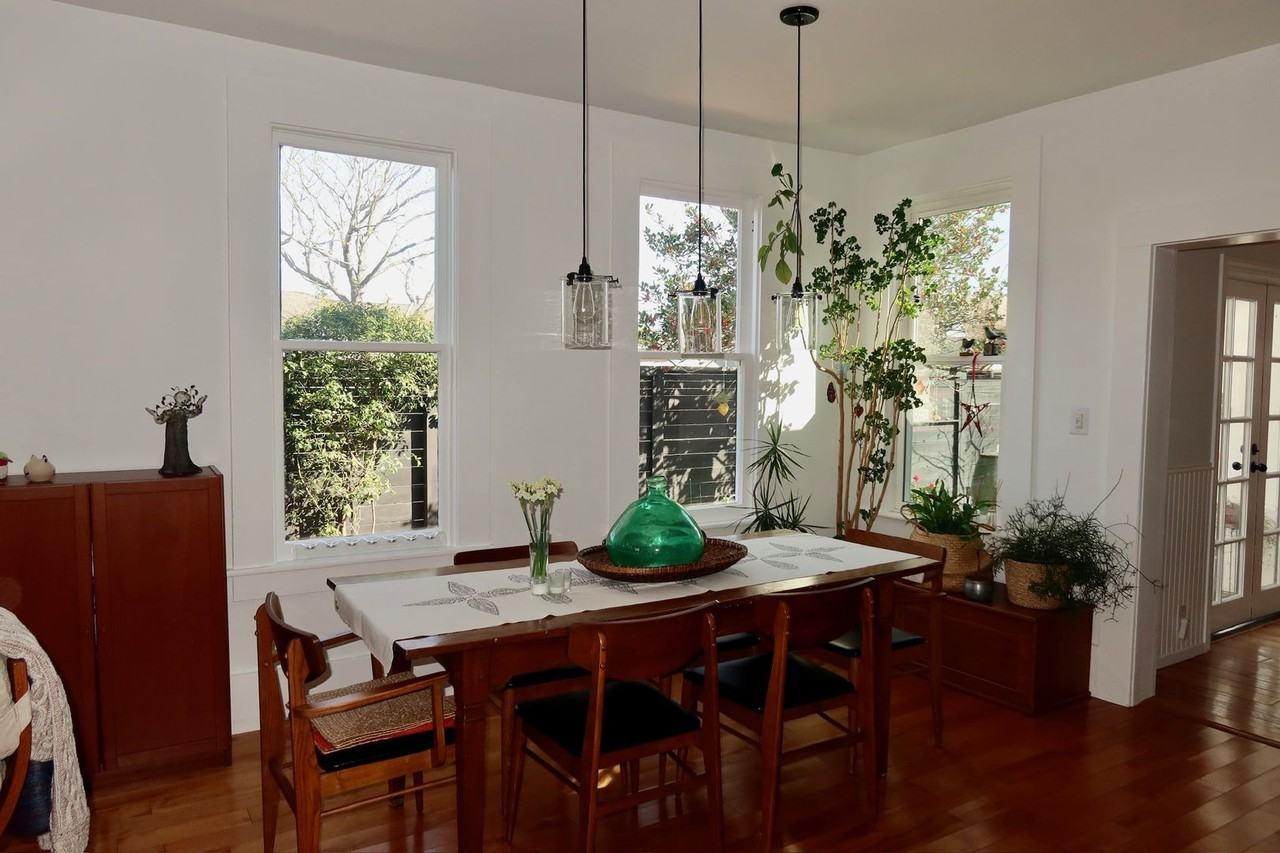 1142 Peach St - Photo 4 of 45