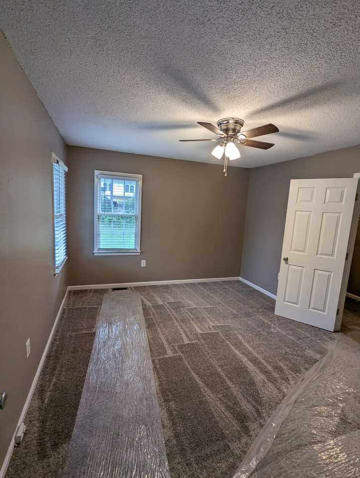 Frost Garden Apartments - Photo 6 of 23