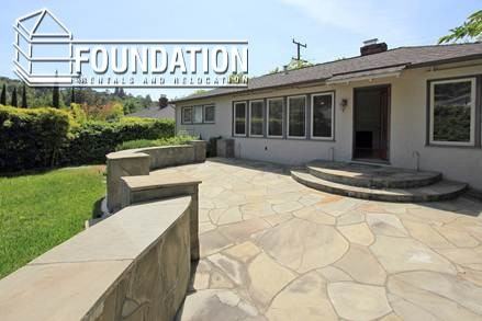 124 Hilldale Dr - Photo 2 of 11