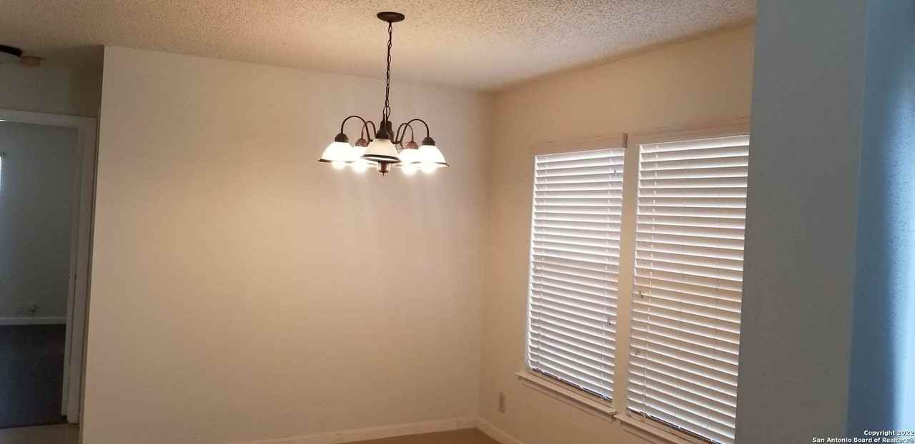 8435 Forest Ridge Dr - Photo 3 of 11