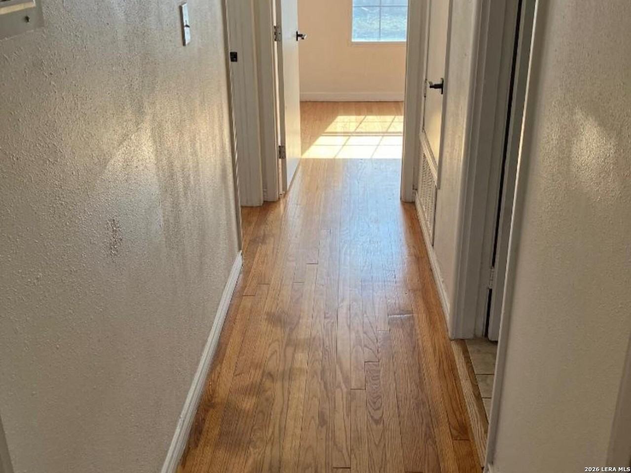 442 Sharon Dr - Photo 6 of 14