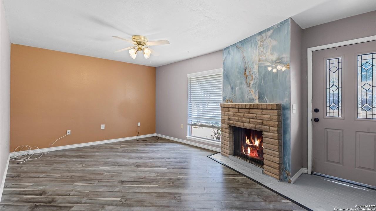 208 Gamblewood - Photo 2 of 17