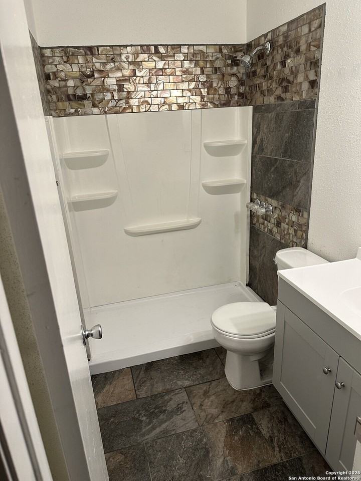 208 Gamblewood - Photo 3 of 17