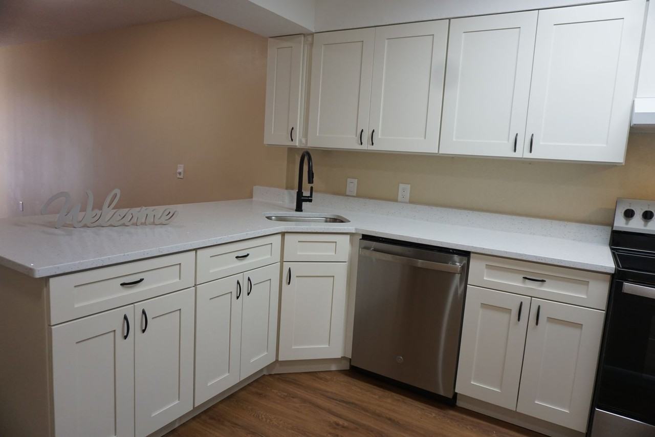 4266 Windergate Dr - Photo 3 of 16