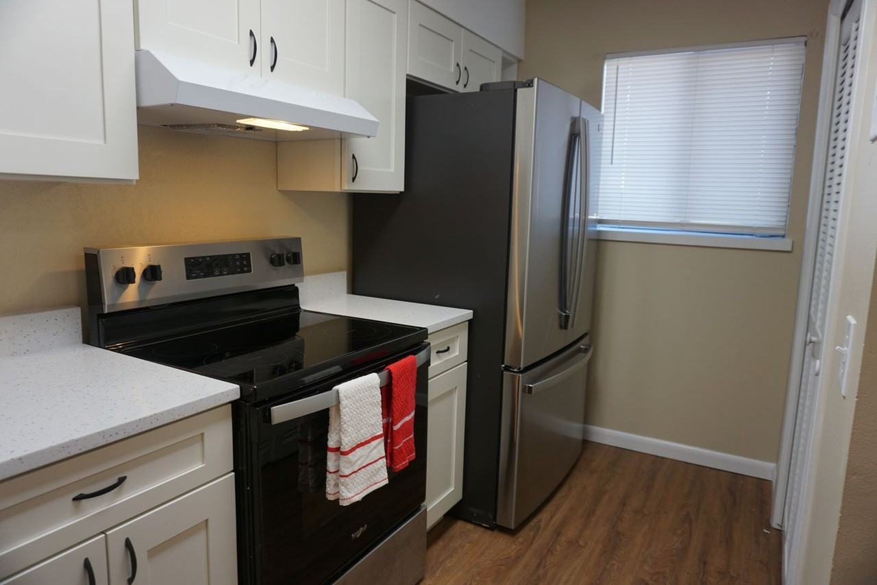 4266 Windergate Dr - Photo 5 of 16