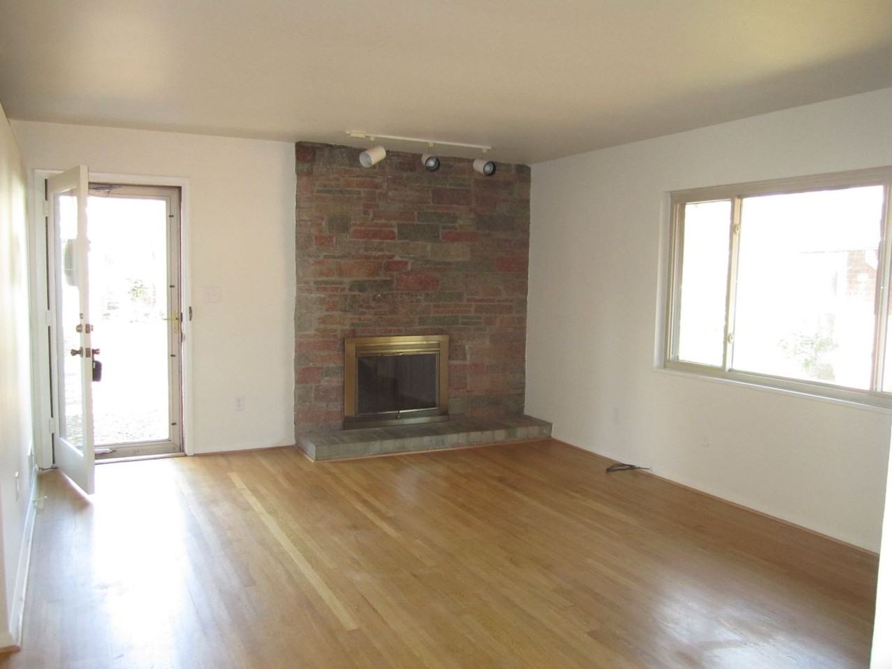 5712 2nd St S - Photo 4 of 14