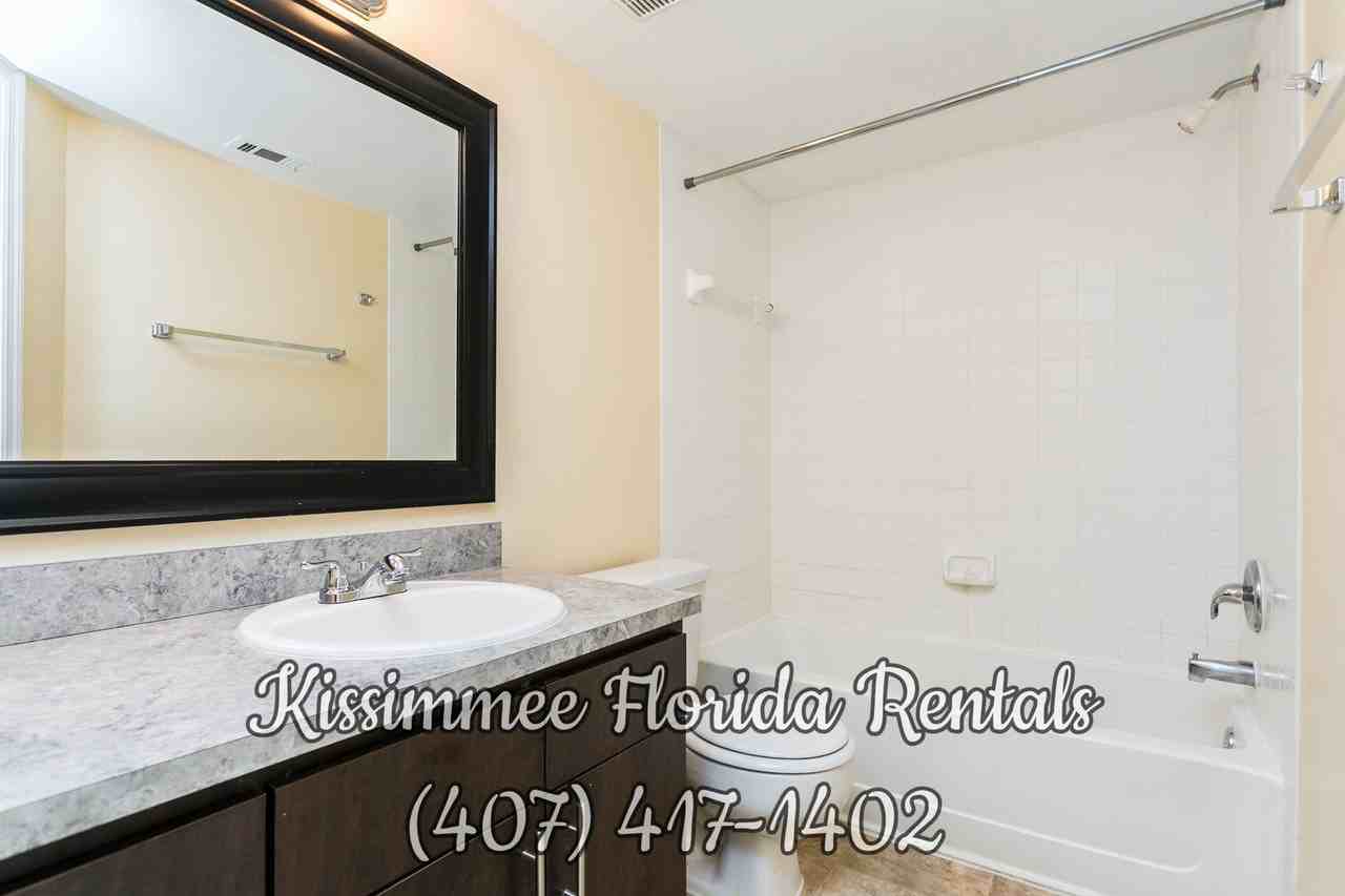 421 Fountainhead Cir - Photo 5 of 18