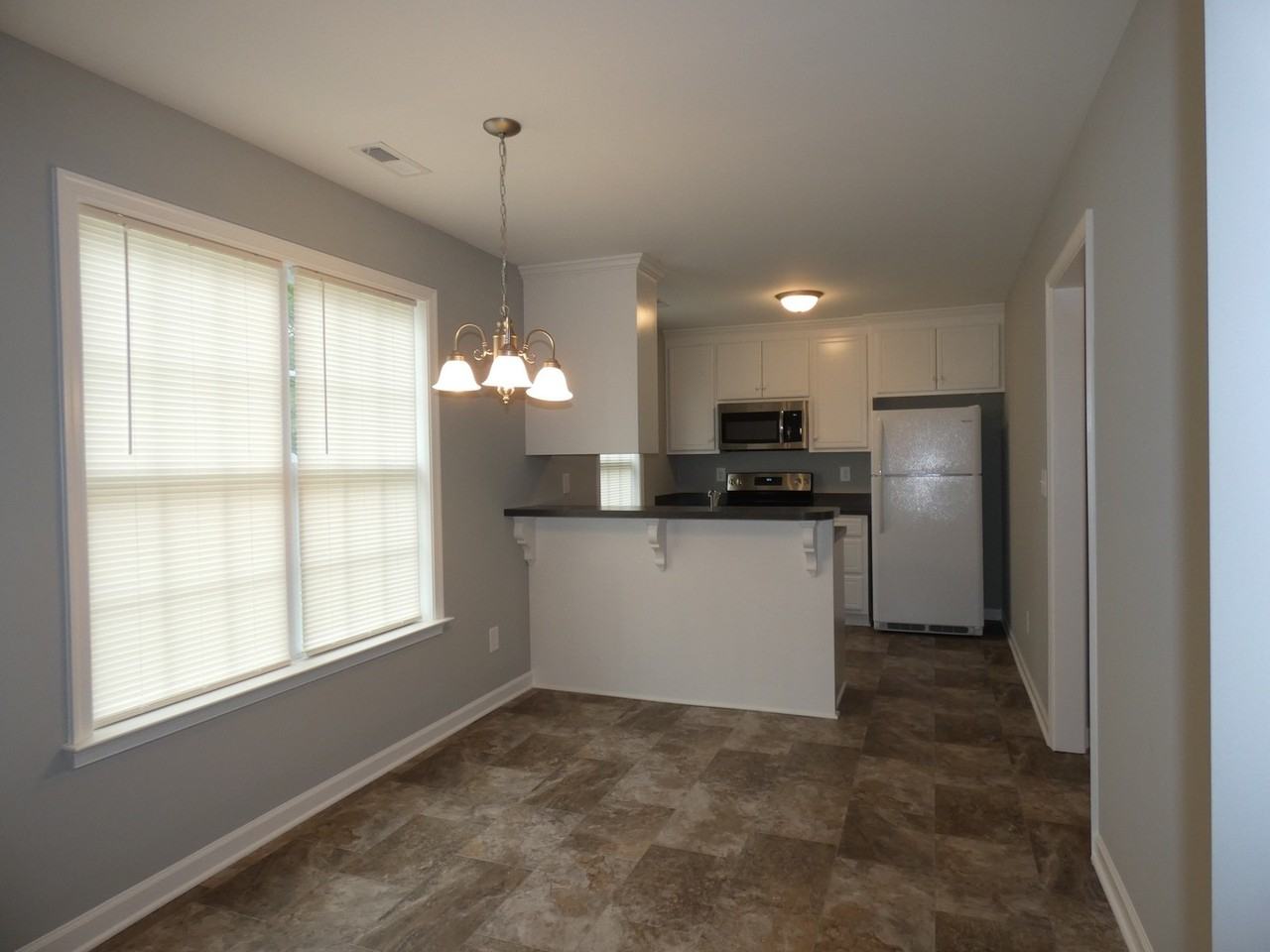 1976 Sapphire Rd - Photo 6 of 15