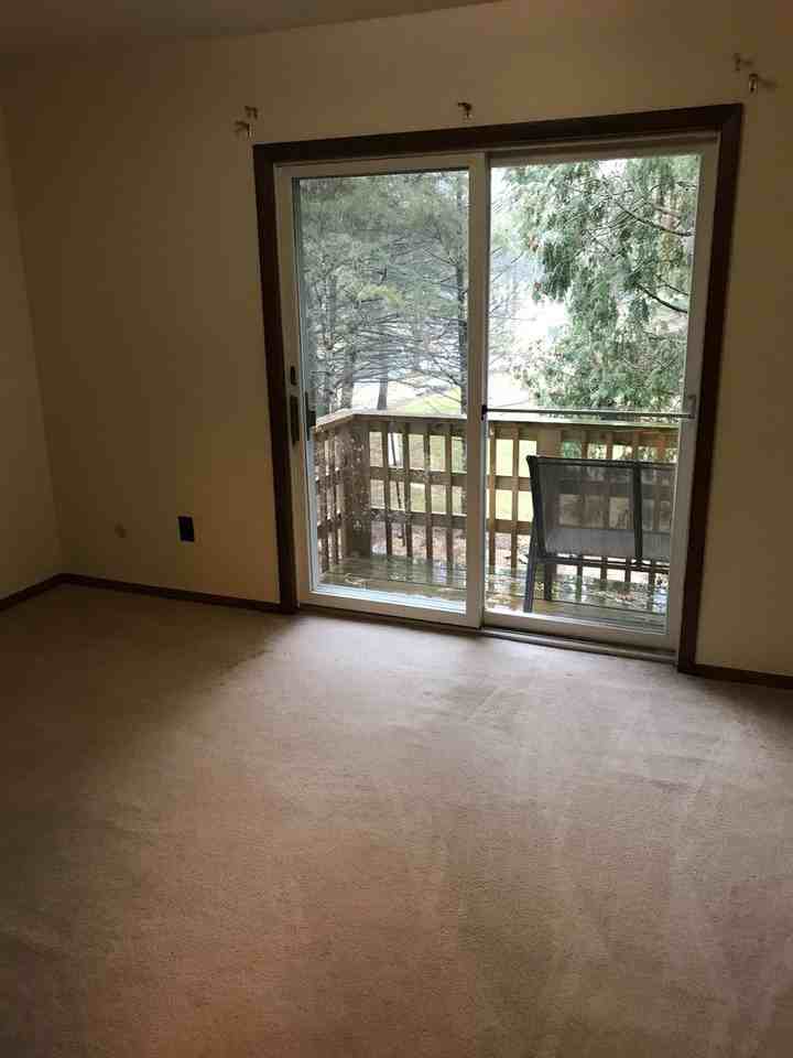 738 Southgate Dr - Photo 6 of 9