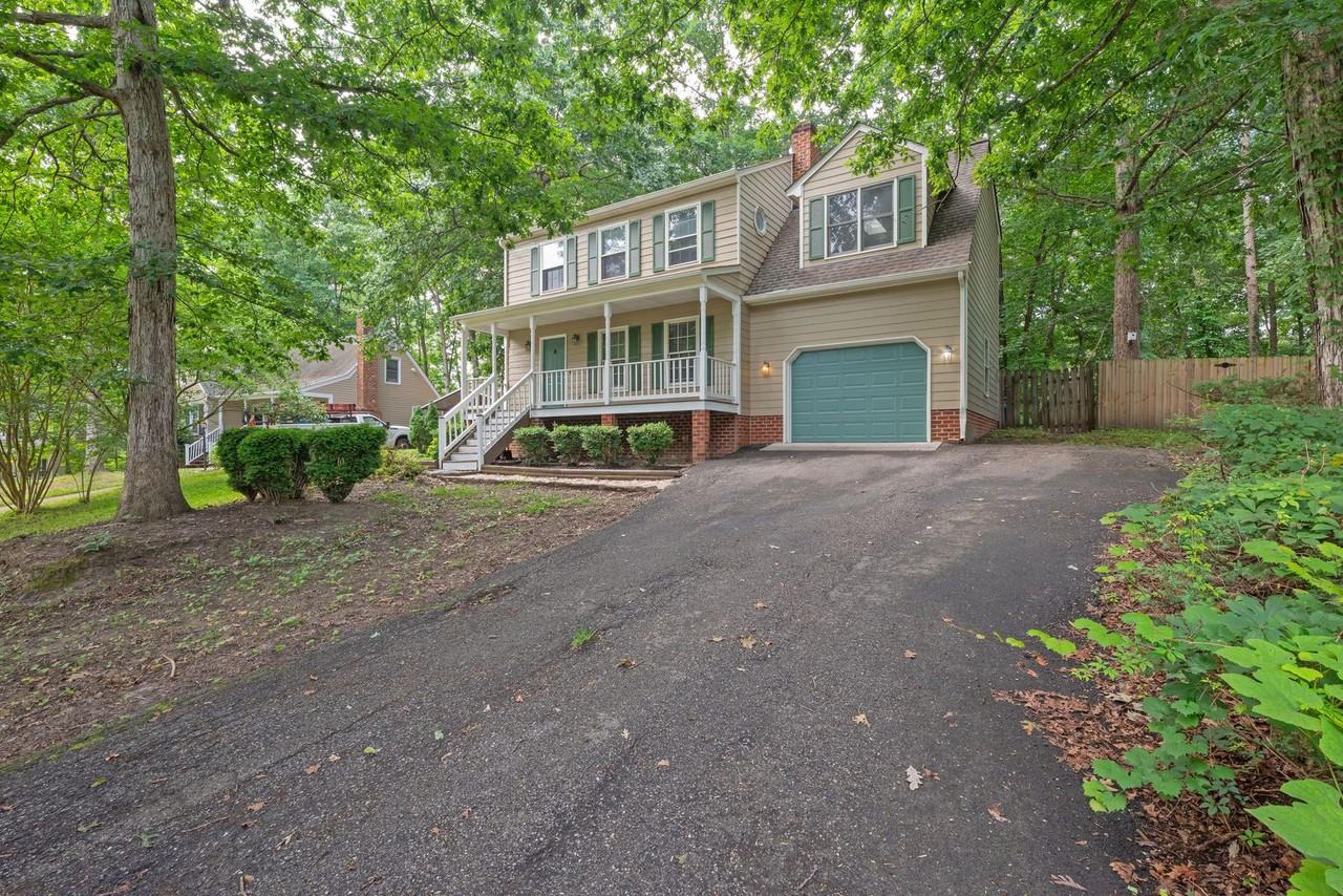 3219 Castlebury Dr - Photo 2 of 31