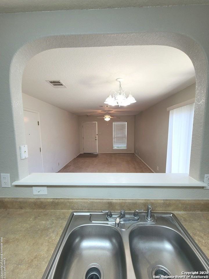 3333 Kinglet Ct - Photo 4 of 7