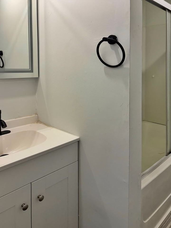 1002 S 6th St - Photo 5 of 13