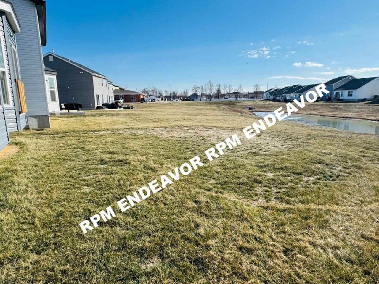 199 Crestfield Ct - Photo 2 of 17