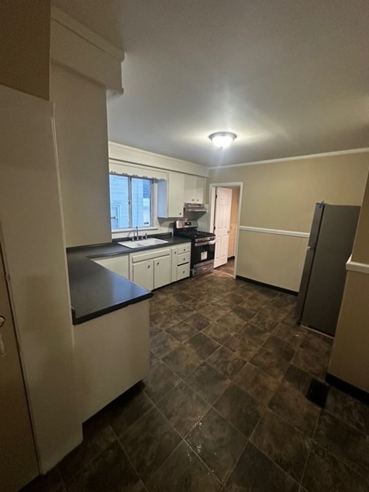 80 Rand St - Photo 4 of 15