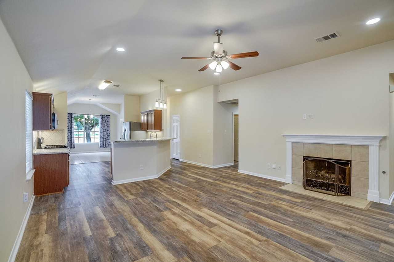 4332 Hidden Park Dr - Photo 7 of 20