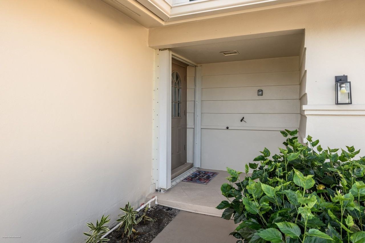 149 Crescent Dr - Photo 4 of 50