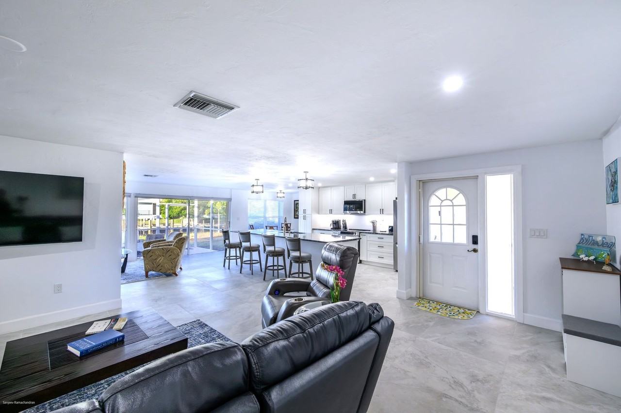 149 Crescent Dr - Photo 6 of 50