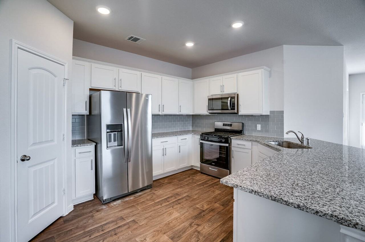 152 Docile Loop - Photo 4 of 20