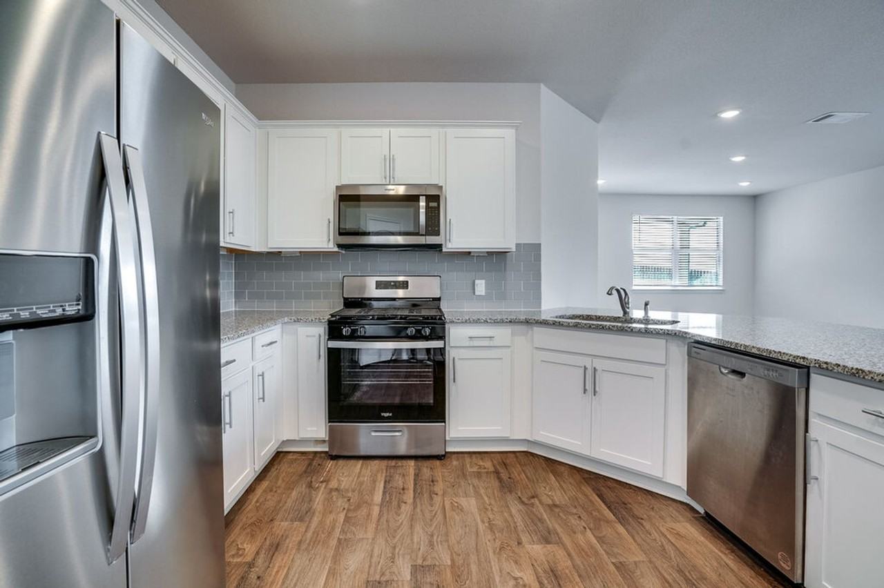 152 Docile Loop - Photo 5 of 20