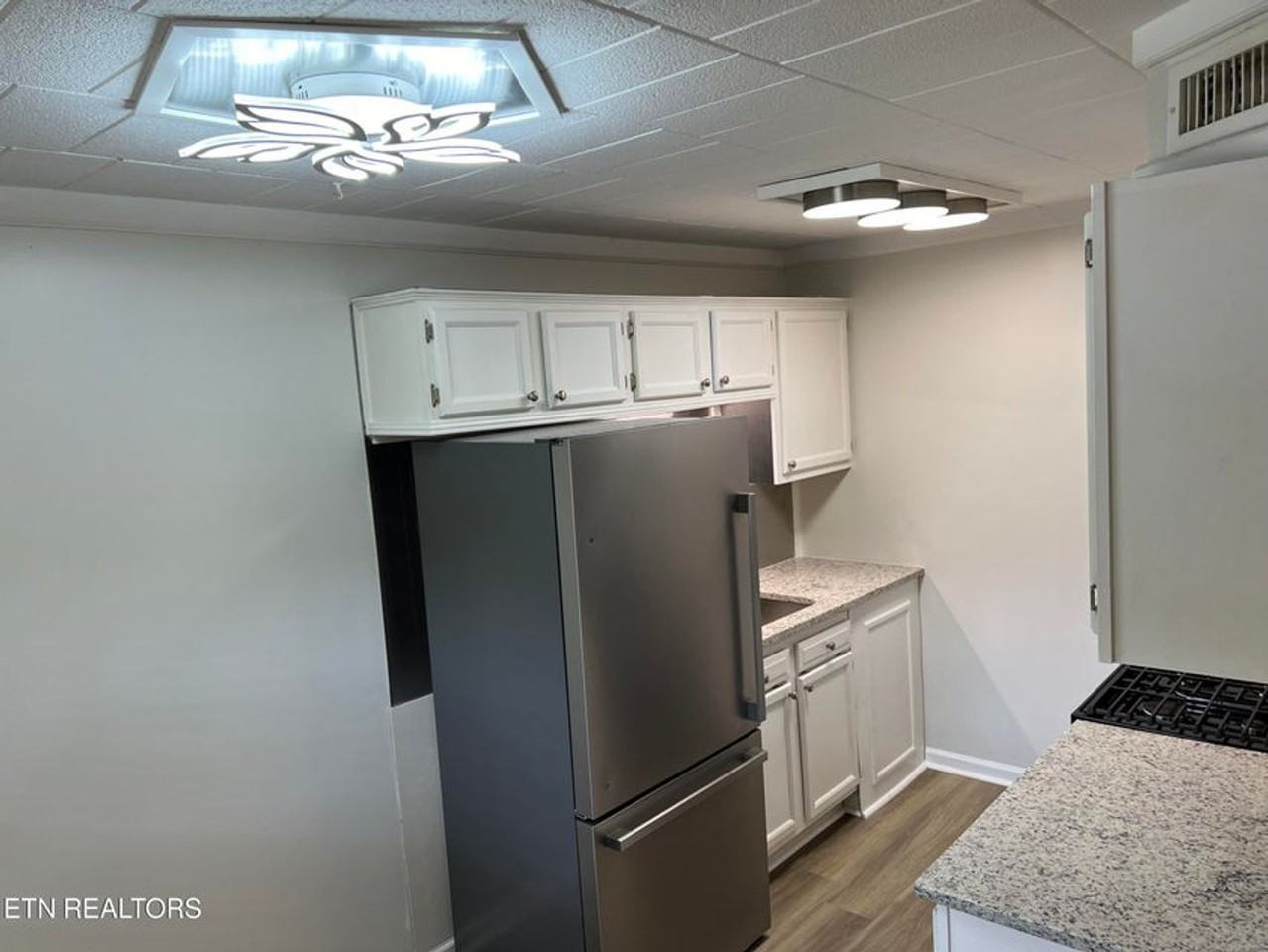 614 Agnes Rd #3 - Photo 5 of 19