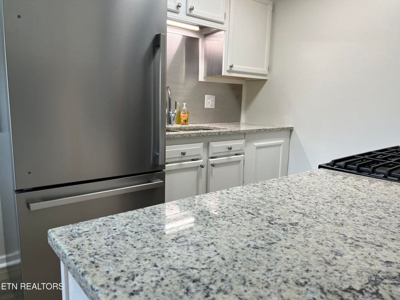 614 Agnes Rd #3 - Photo 7 of 19