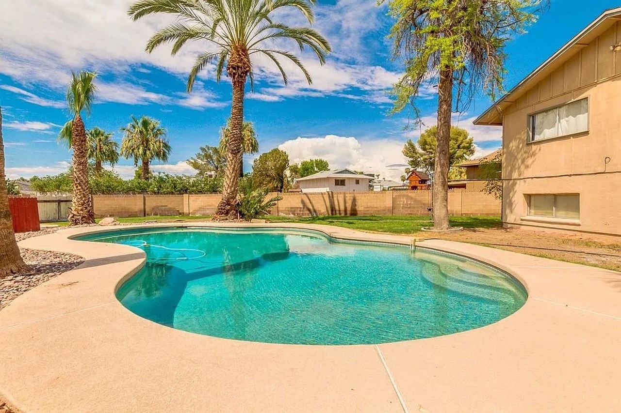 1522 E Fremont Dr - Photo 2 of 18