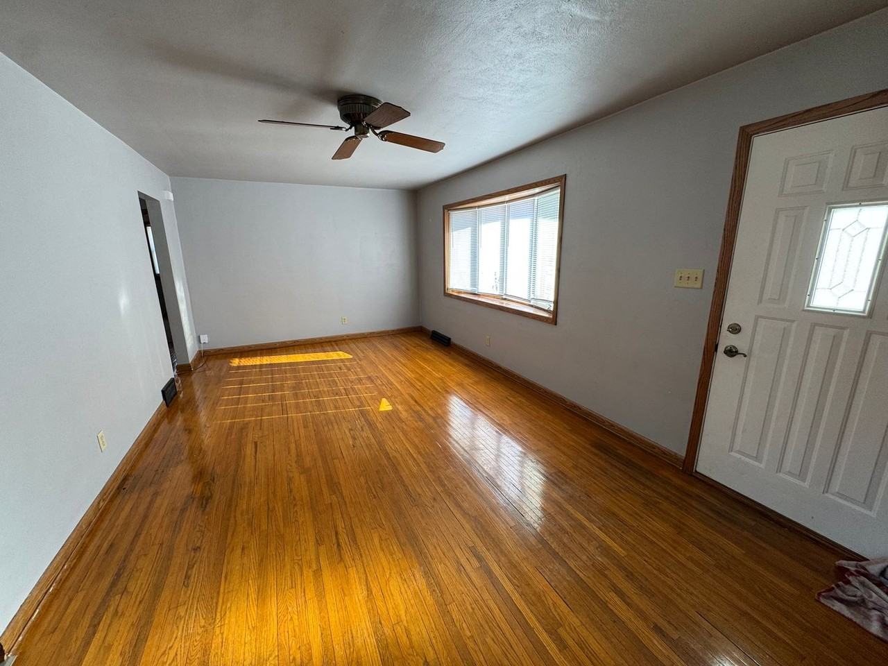 224 Avenue C - Photo 3 of 10