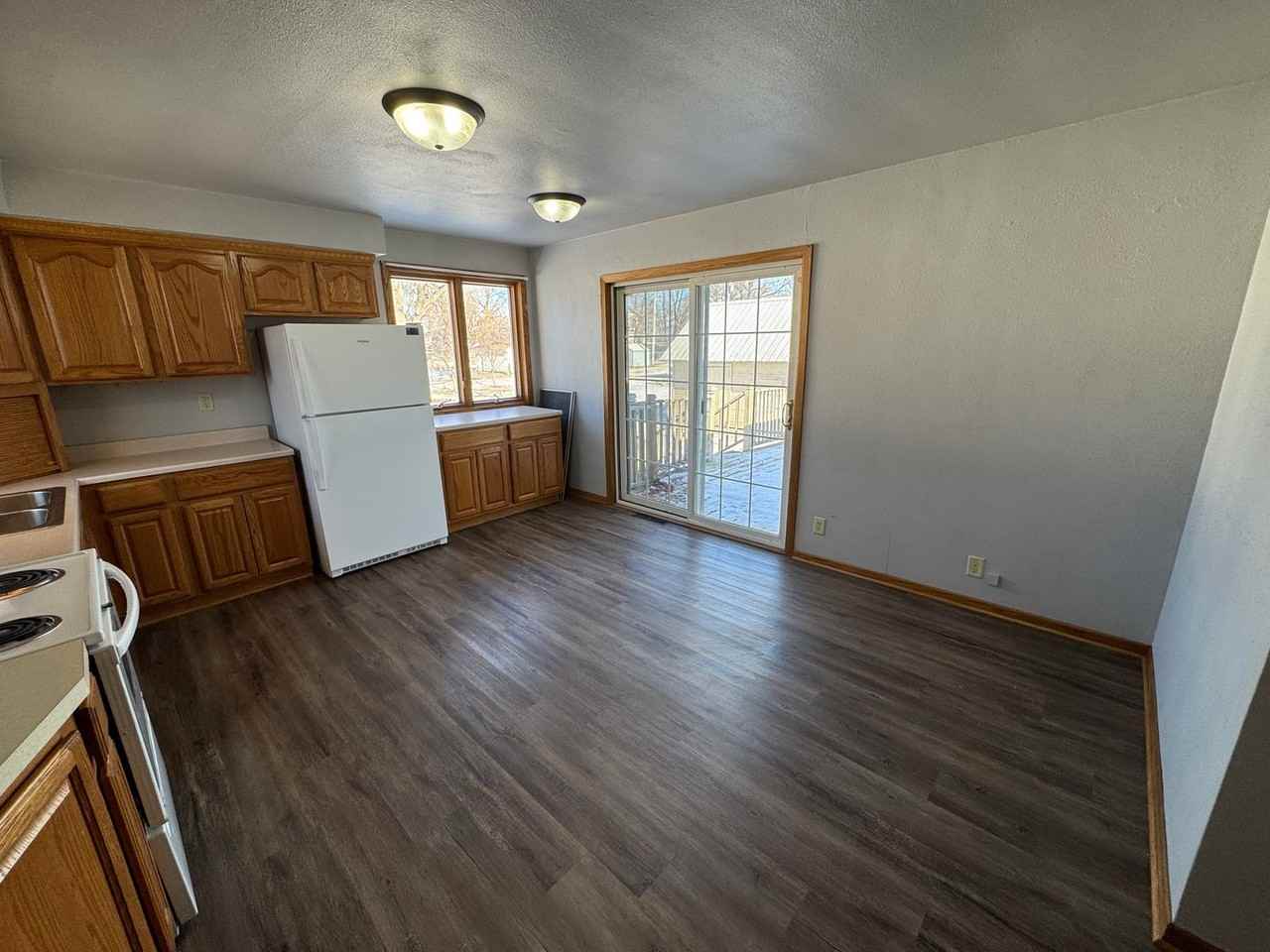 224 Avenue C - Photo 6 of 10