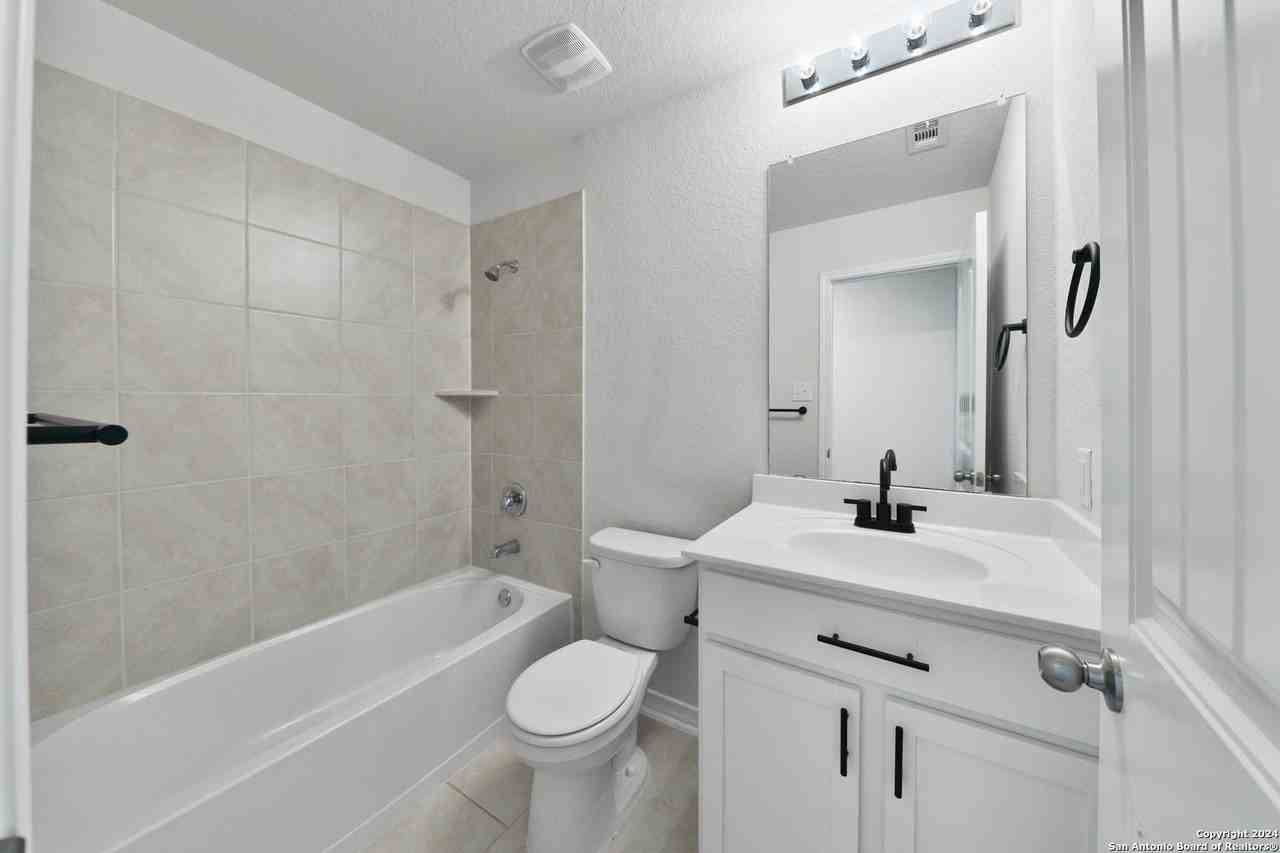 903 Red Merganser - Photo 7 of 34