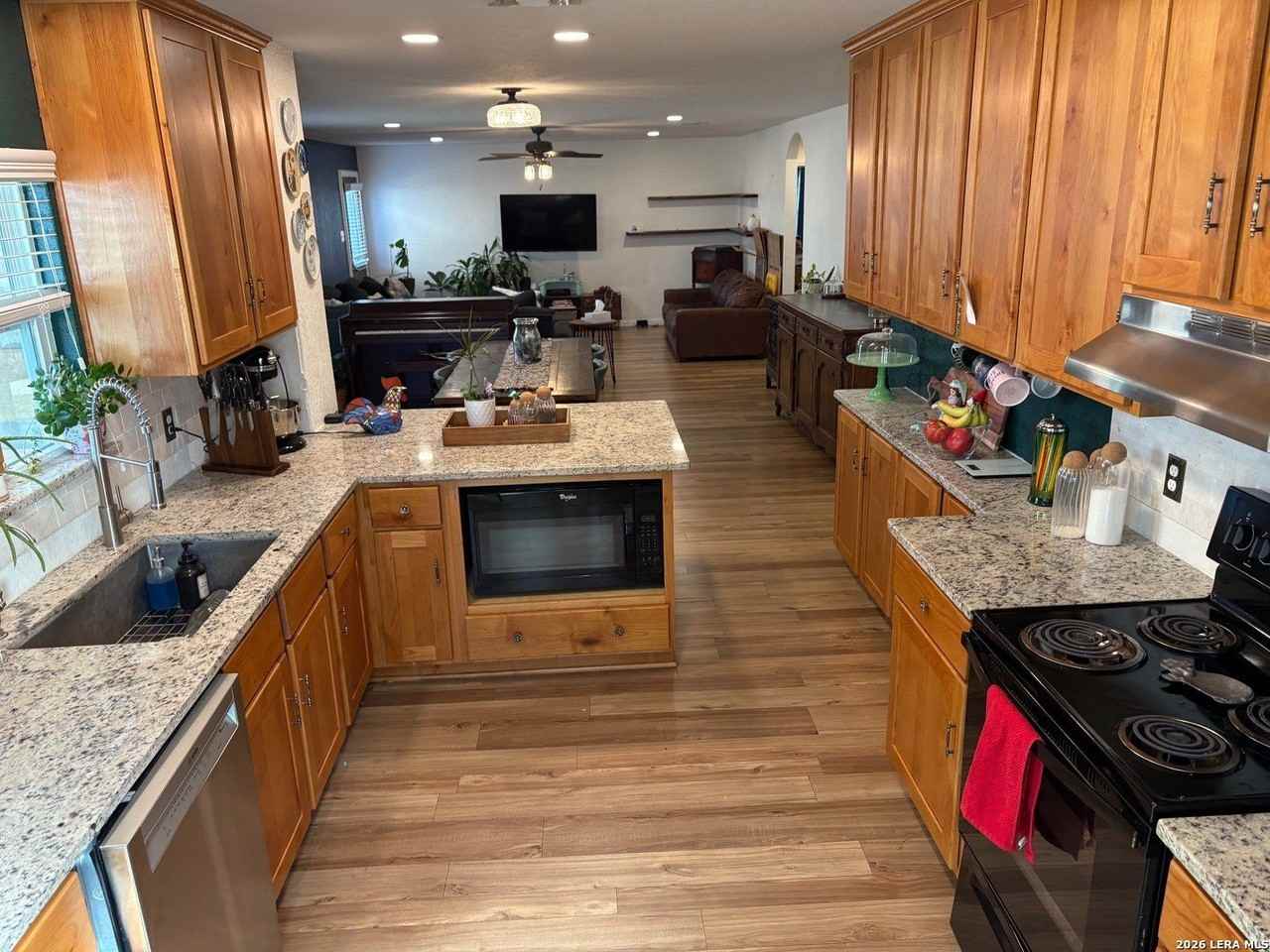 7319 Turnbow - Photo 2 of 29