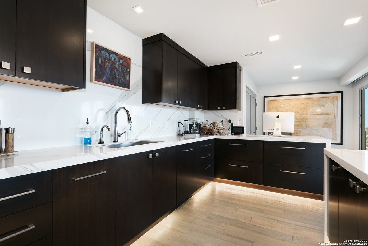 700 E Hildebrand Ave #1301 - Photo 4 of 50