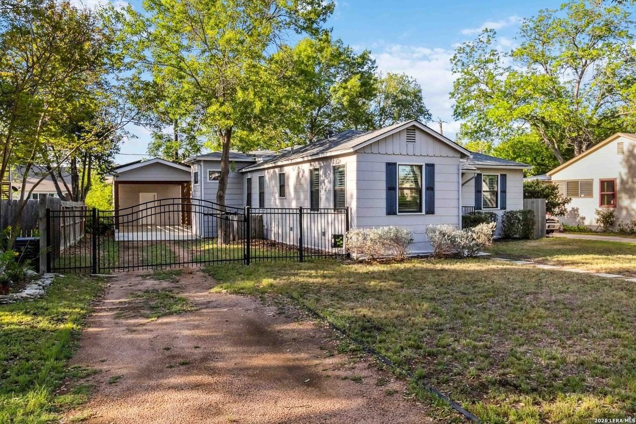 124 Harmon Dr - Photo 5 of 37