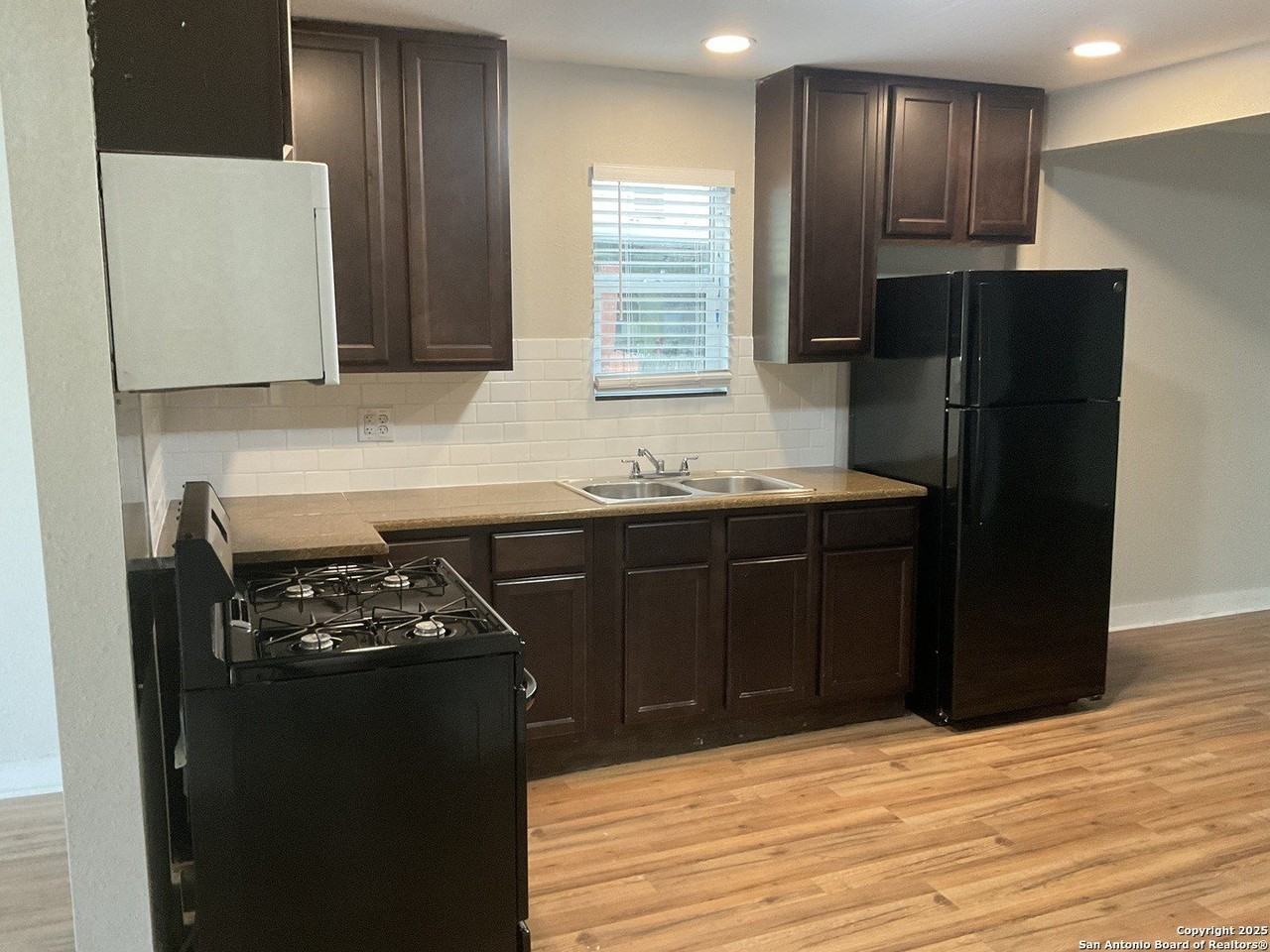 2703 Menchaca St Unit A #A - Photo 6 of 16