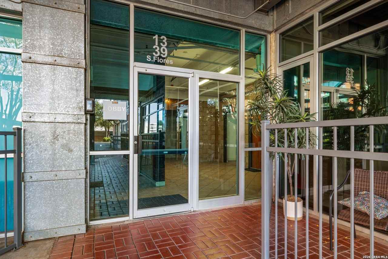 1339 S Flores St #204 - Photo 5 of 28