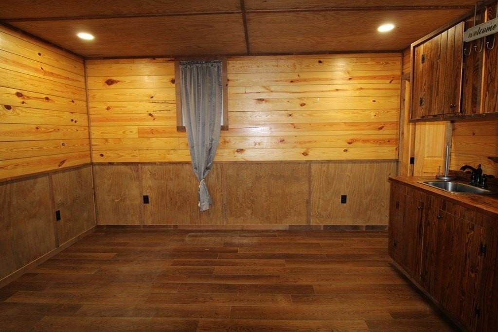 900 Race Track Rd Ste B #B - Photo 2 of 9