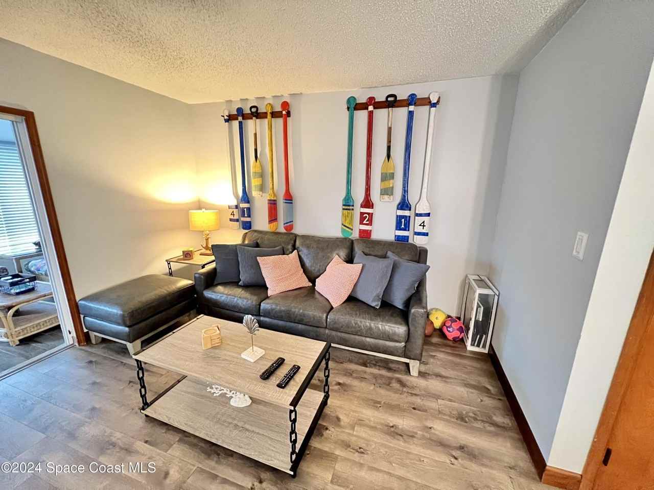 416 Sailfish Ave - Photo 3 of 24