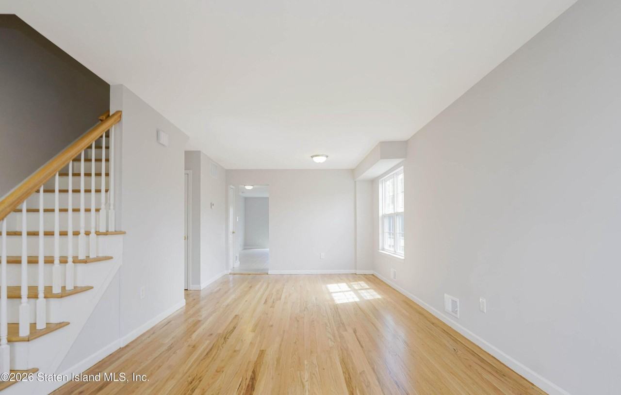 15 Mann Ave #M - Photo 6 of 11