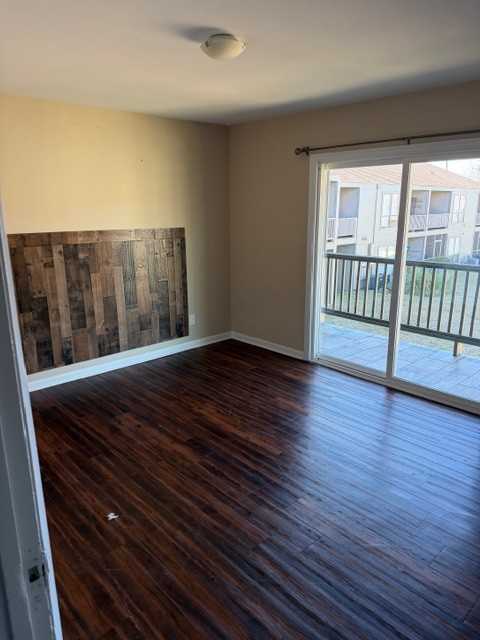 2000 Greens Blvd #29 - Photo 7 of 9